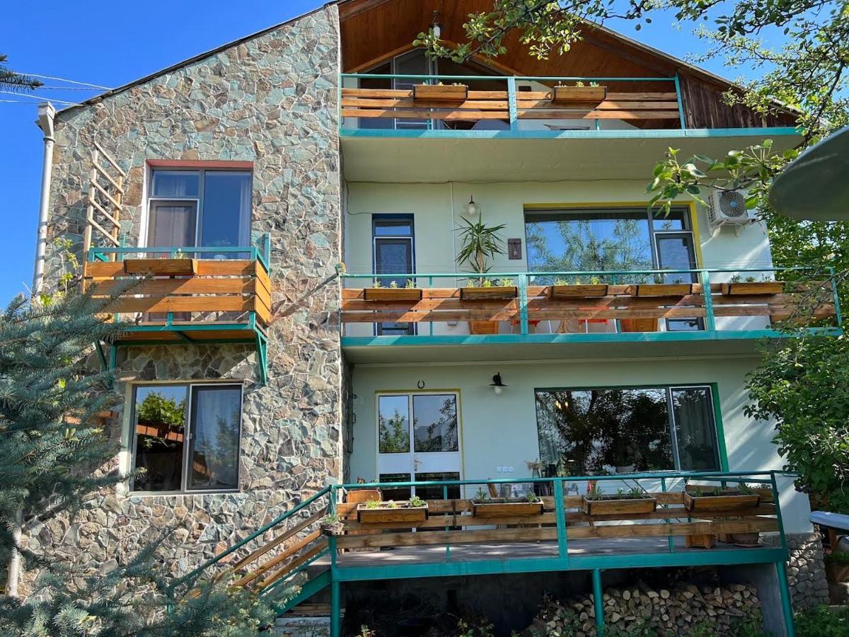 Green Stone Boutique Hotel Yeghegnadzor エクステリア 写真