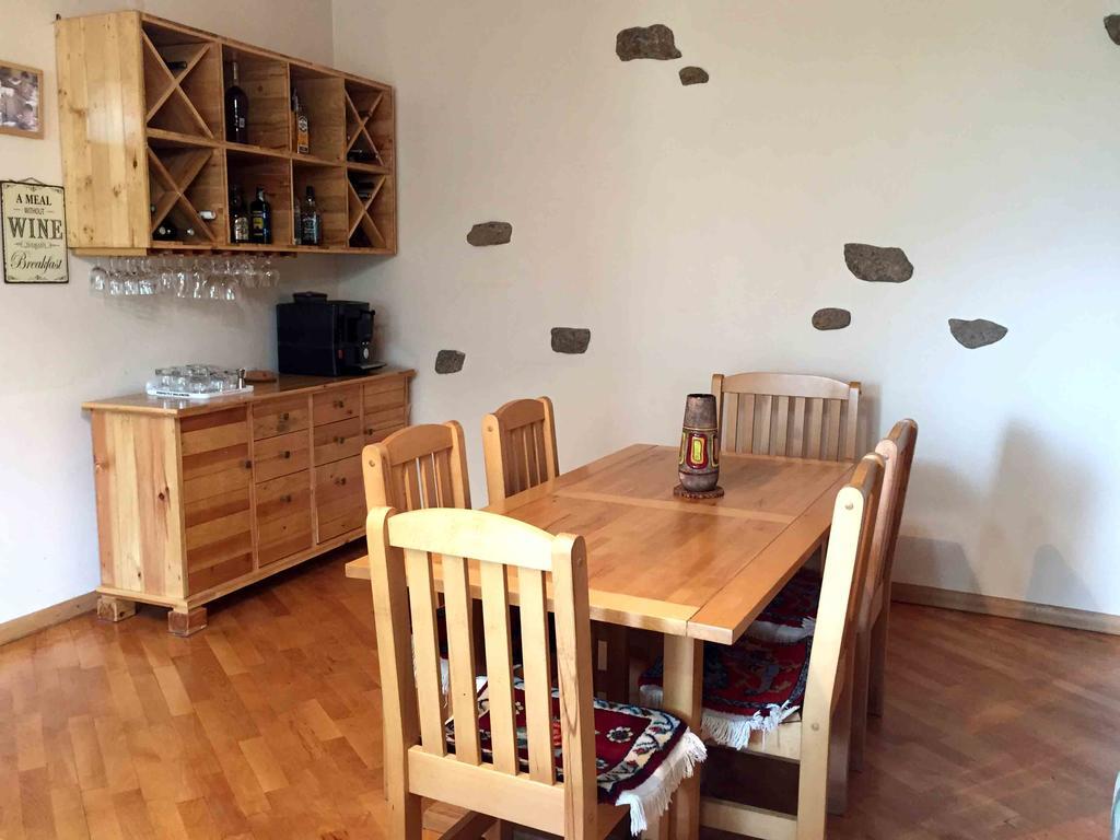 Green Stone Boutique Hotel Yeghegnadzor エクステリア 写真