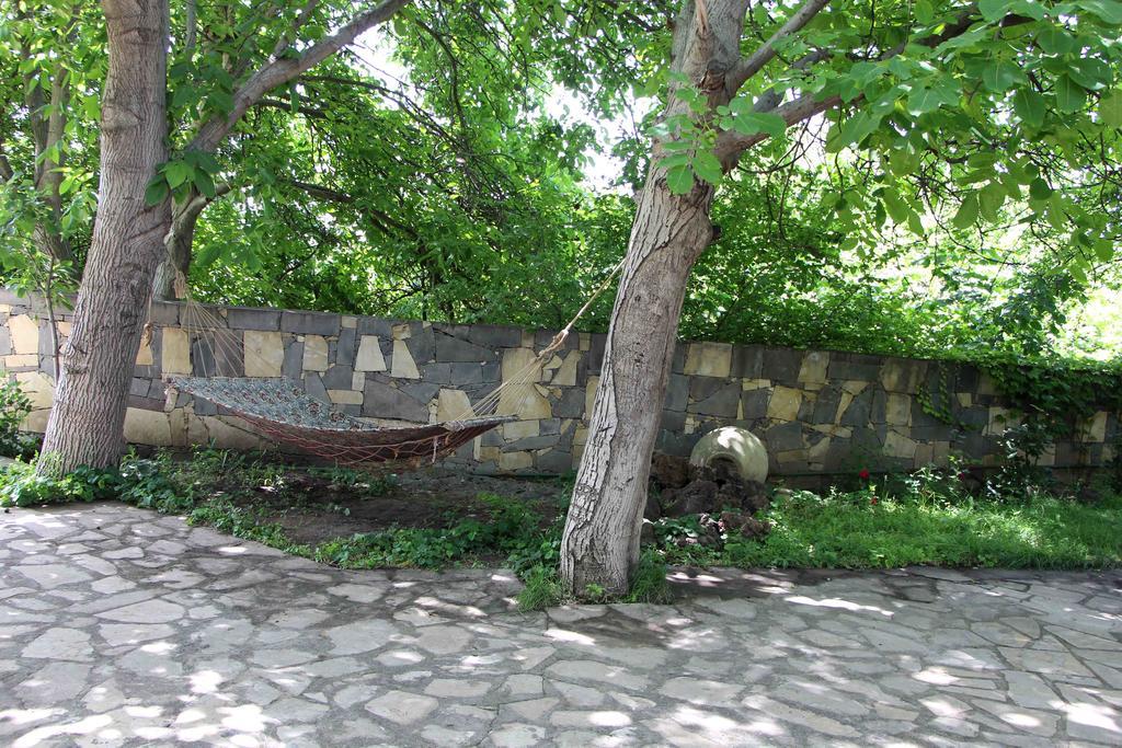 Green Stone Boutique Hotel Yeghegnadzor エクステリア 写真