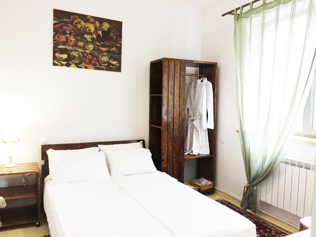Green Stone Boutique Hotel Yeghegnadzor エクステリア 写真