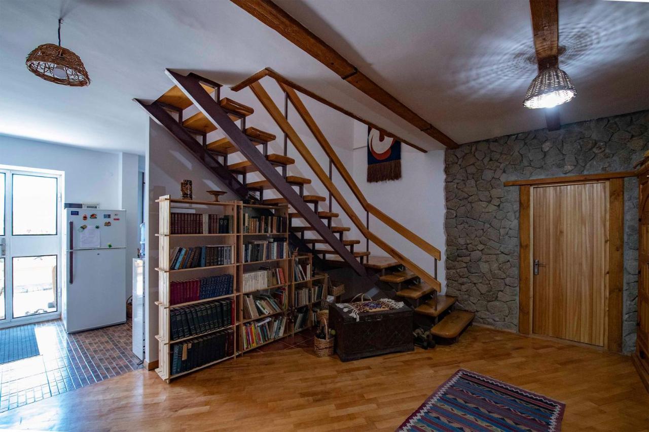 Green Stone Boutique Hotel Yeghegnadzor エクステリア 写真